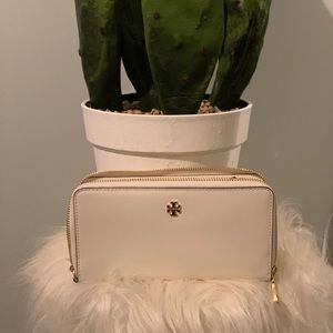Tory Burch white wallet